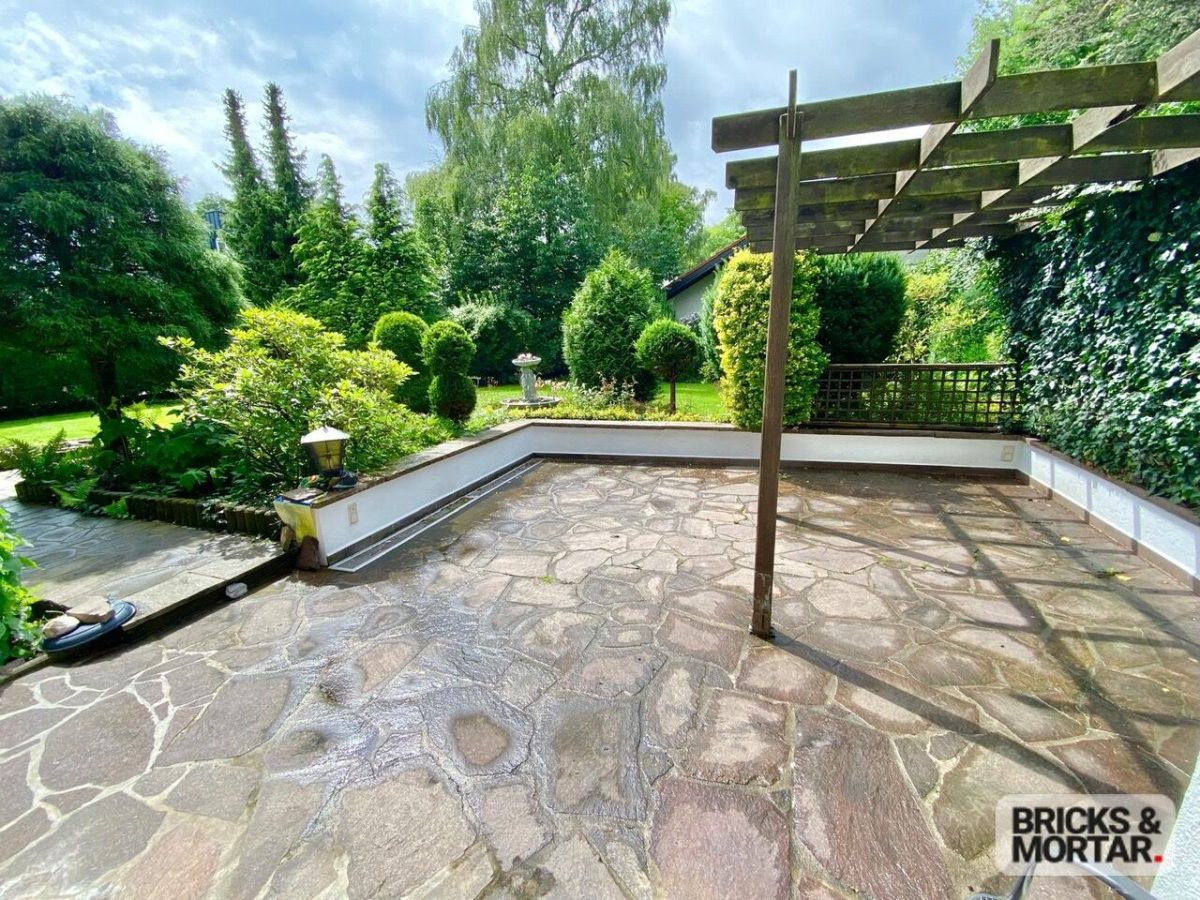 Immobilienangebot - Baldham - Alle - Freistehendes Einfamilienhaus zu vermieten an Mitarbeiter oder Familien