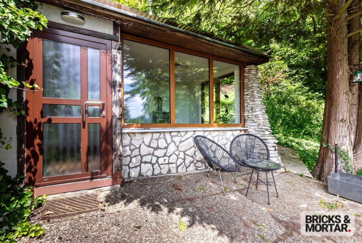 Immobilienangebot - Altdorf / Unterrieden - Alle - Wohnen am Waldrand – Besonderes Einfamilienhaus in Unterrieden