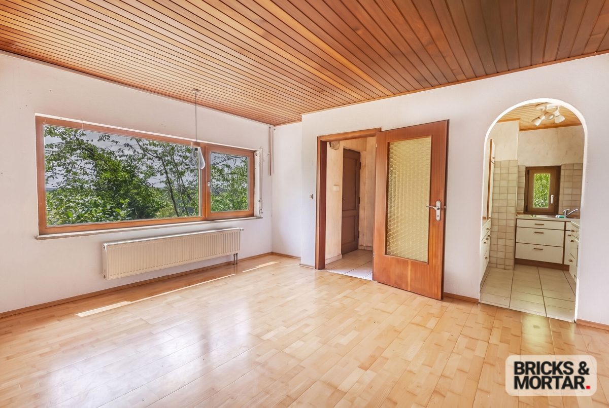 Immobilienangebot - Altdorf / Unterrieden - Alle - Wohnen am Waldrand – Besonderes Einfamilienhaus in Unterrieden
