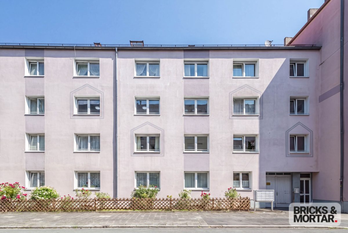 Immobilienangebot - Nürnberg - Alle - Renovierte 2-Zimmer Wohnung in Nürnberg