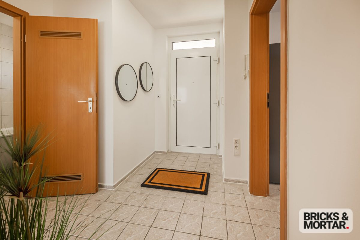 Immobilienangebot - Nürnberg - Alle - Renovierte 2-Zimmer Wohnung in Nürnberg