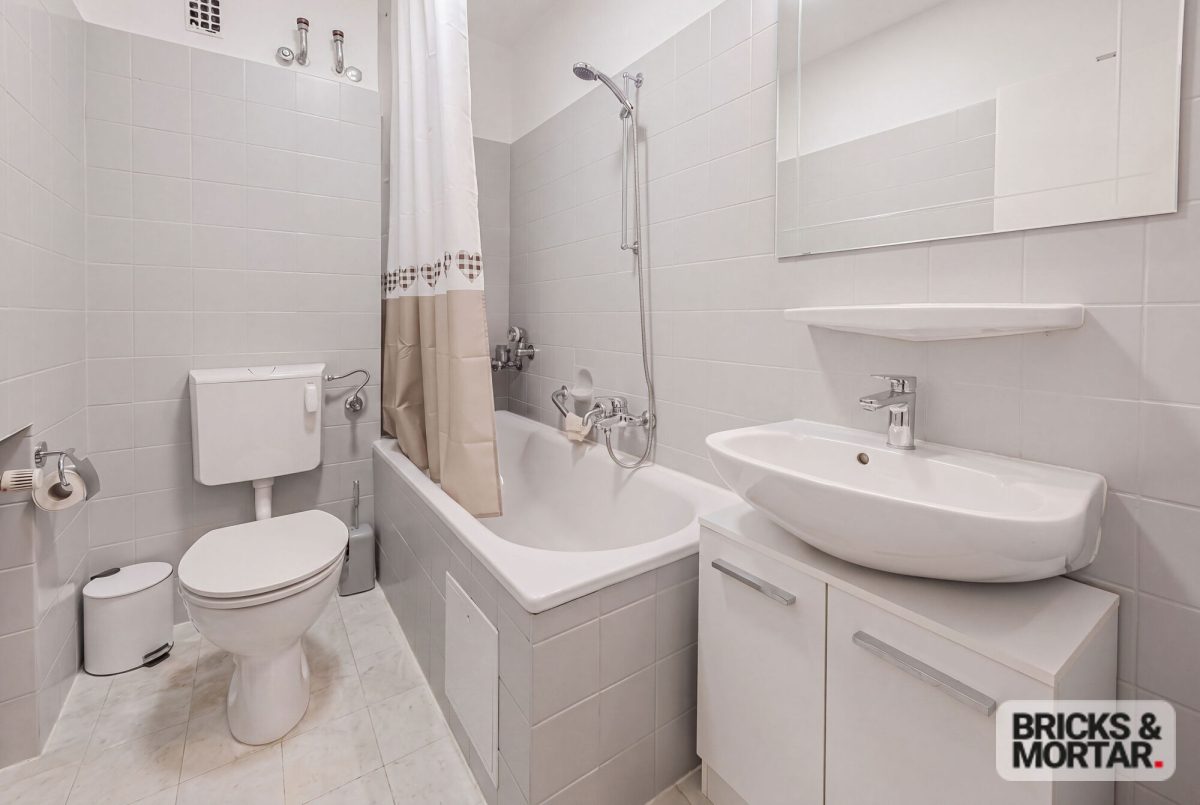 Immobilienangebot - Nürnberg - Alle - Attraktive, vermietete 1-Zimmerwohnung mit Balkon und Stellplatz in Nürnberg-Langwasser