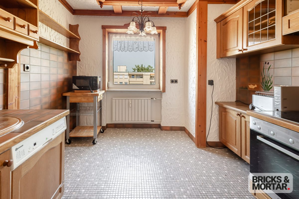 Immobilienangebot - Nürnberg - Alle - Charmante 3-Zimmer-Wohnung mit sonnigem Südbalkon und Tiefgaragenstellplatz