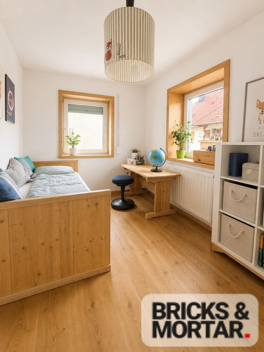 Immobilienangebot - Königsfeld - Alle - Außergewöhnliches Wohnhaus mit Scheune, Stallgebäude und vielfältigen
Nutzungsmöglichkeiten