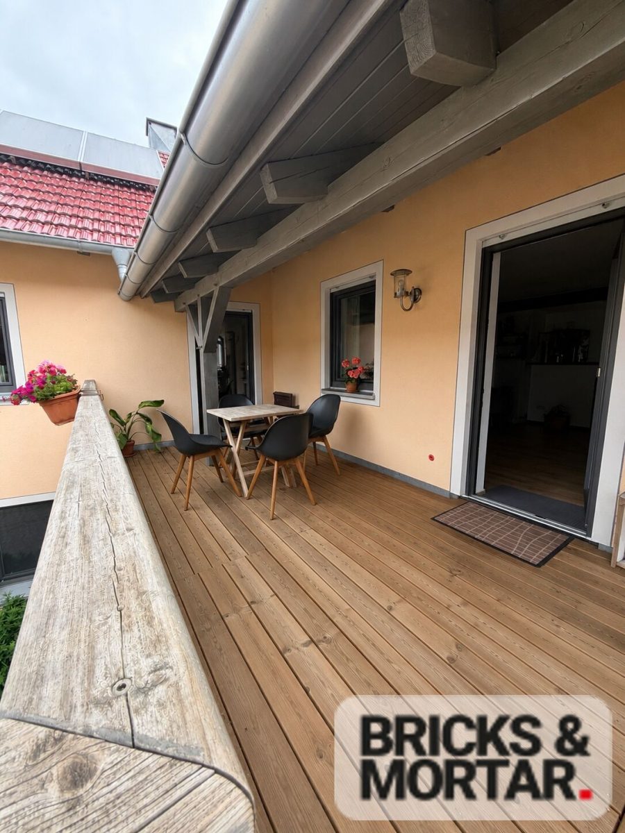 Immobilienangebot - Königsfeld - Alle - Außergewöhnliches Wohnhaus mit Scheune, Stallgebäude und vielfältigen
Nutzungsmöglichkeiten