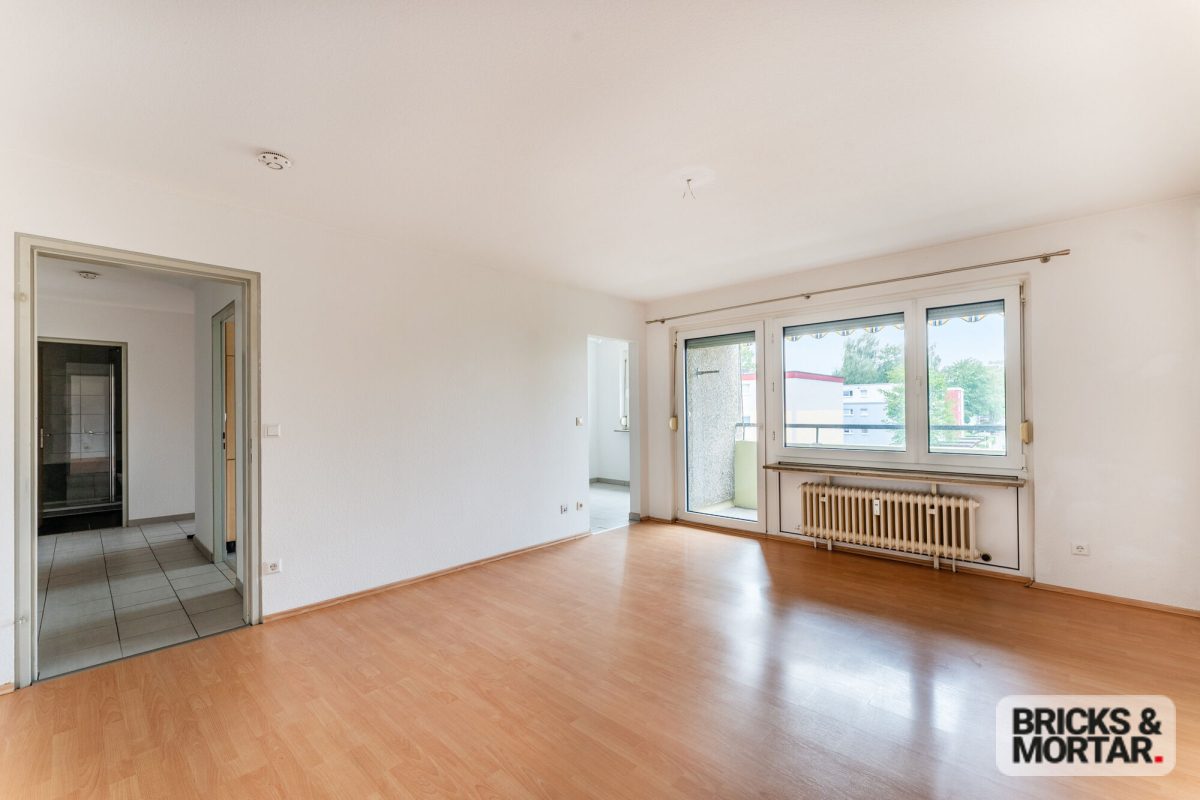 Immobilienangebot - Villingen-Schwenningen - Alle - Bezugsfreie 2,5 Zimmer Eigentumswohnung mit Balkon, Garage, Aufzug