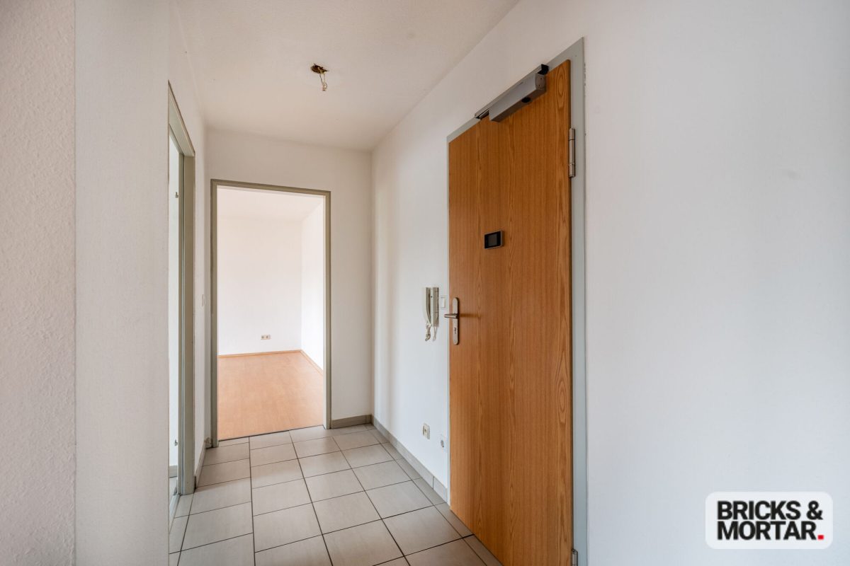 Immobilienangebot - Villingen-Schwenningen - Alle - Bezugsfreie 2,5 Zimmer Eigentumswohnung mit Balkon, Garage, Aufzug