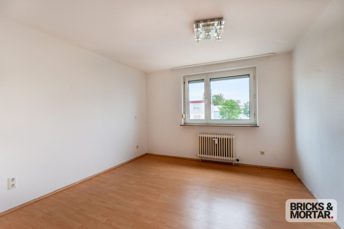 Immobilienangebot - Villingen-Schwenningen - Alle - Bezugsfreie 2,5 Zimmer Eigentumswohnung mit Balkon, Garage, Aufzug