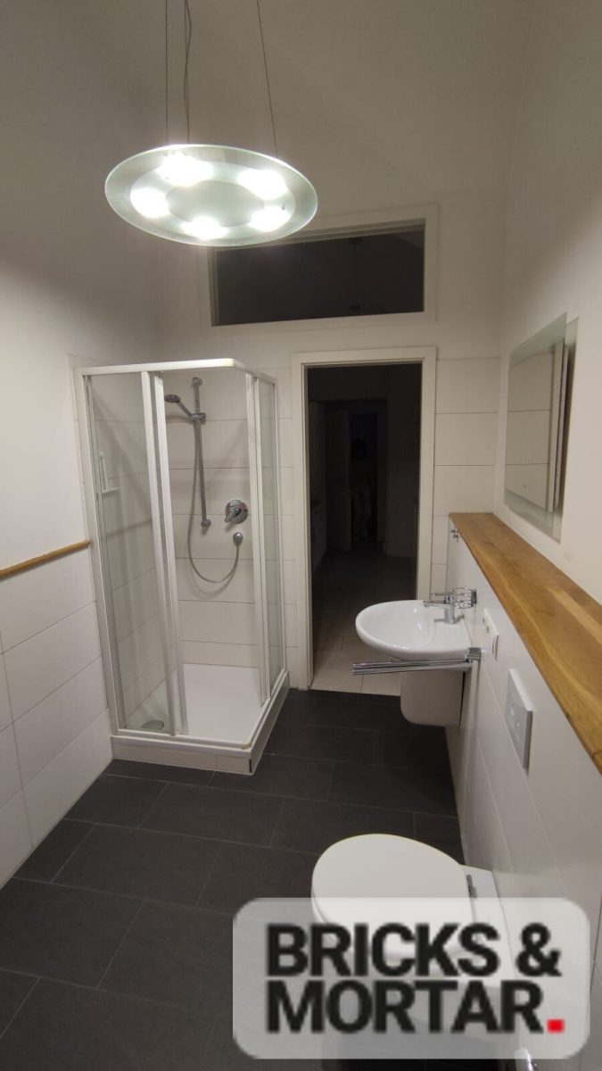 Immobilienangebot - Krumbach - Alle - Herrschaftlich wohnen im Schloss Niederraunau Einzigartiges 1-Zimmer-Juwel mit historischem Charme