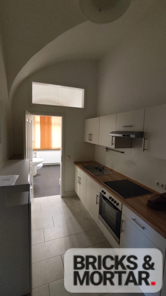 Immobilienangebot - Krumbach - Alle - Herrschaftlich wohnen im Schloss Niederraunau Einzigartiges 1-Zimmer-Juwel mit historischem Charme