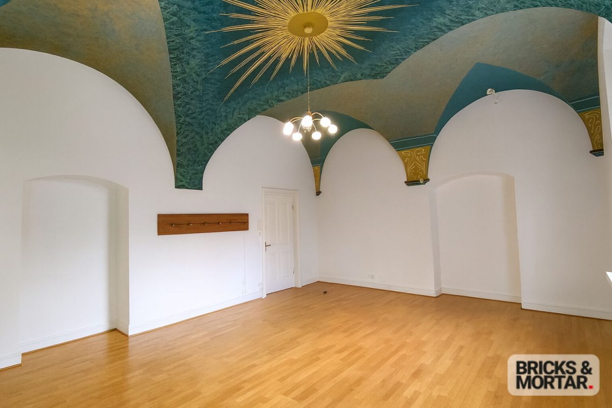 Immobilienangebot - Krumbach - Alle - Herrschaftlich wohnen im Schloss Niederraunau Einzigartiges 1-Zimmer-Juwel mit historischem Charme