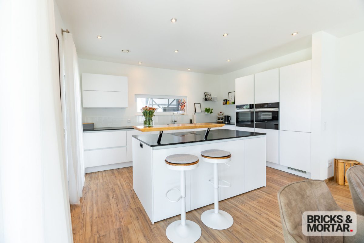 Immobilienangebot - Jengen - Alle - Ihr neues Zuhause mit Kühlfunktion bei heißen Sommertagen!