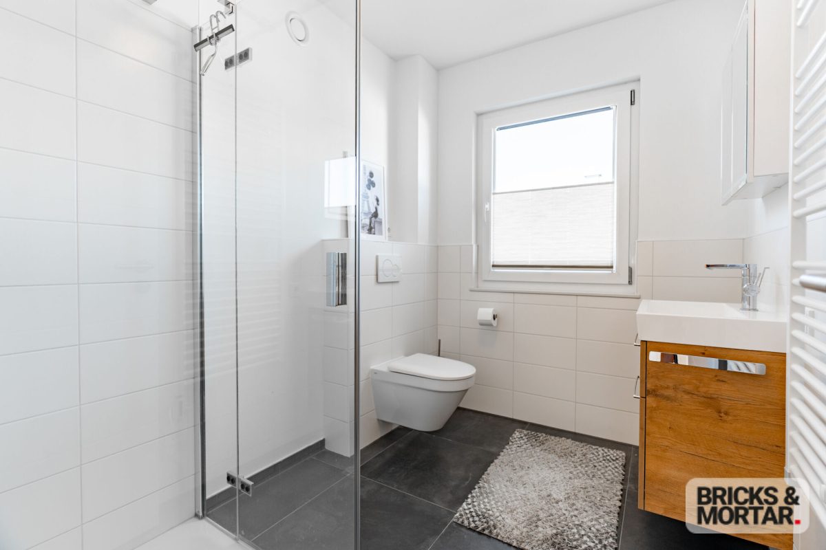 Immobilienangebot - Jengen - Alle - Ihr neues Zuhause mit Kühlfunktion bei heißen Sommertagen!