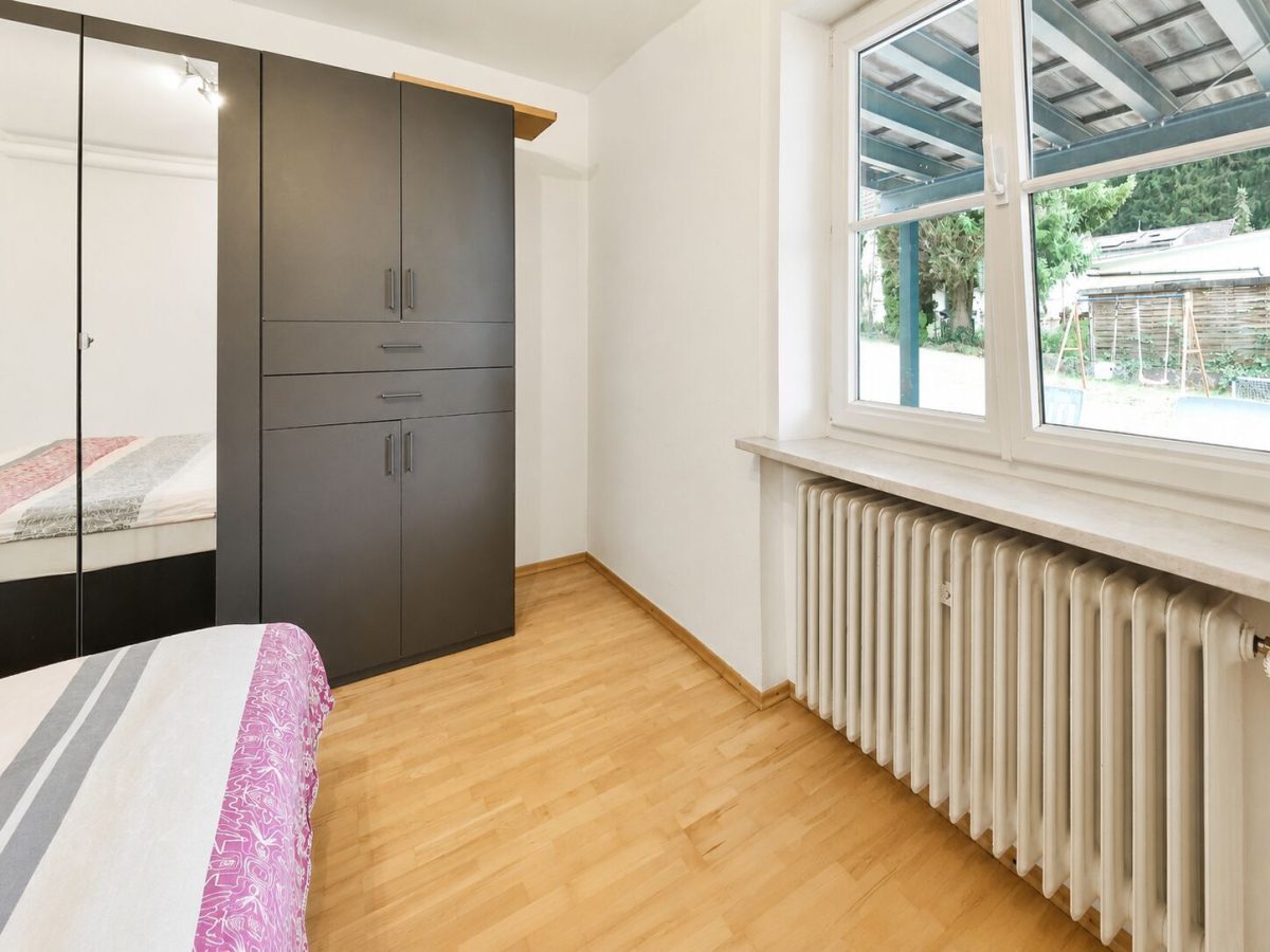 Immobilienangebot - Thannhausen - Alle - Gepflegtes Zweifamilienhaus in ruhiger Lage – Kapitalanlage mit zwei vermieteten Wohneinheiten