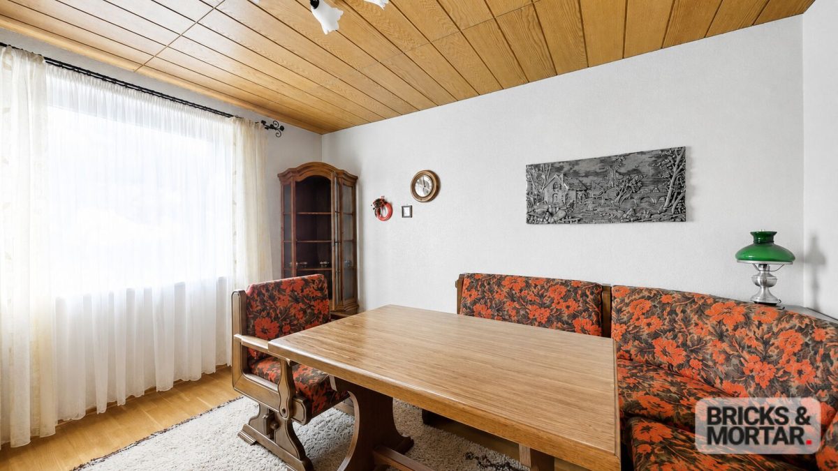 Immobilienangebot - Augsburg - Alle - Viel Platz für die Familie: Gepflegtes RMH mit Wintergarten in Augsburg-Haunstetten