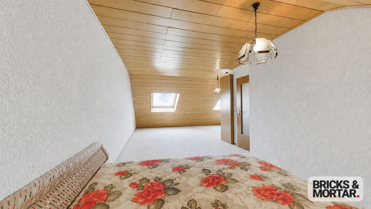 Immobilienangebot - Augsburg - Alle - Viel Platz für die Familie: Gepflegtes RMH mit Wintergarten in Augsburg-Haunstetten