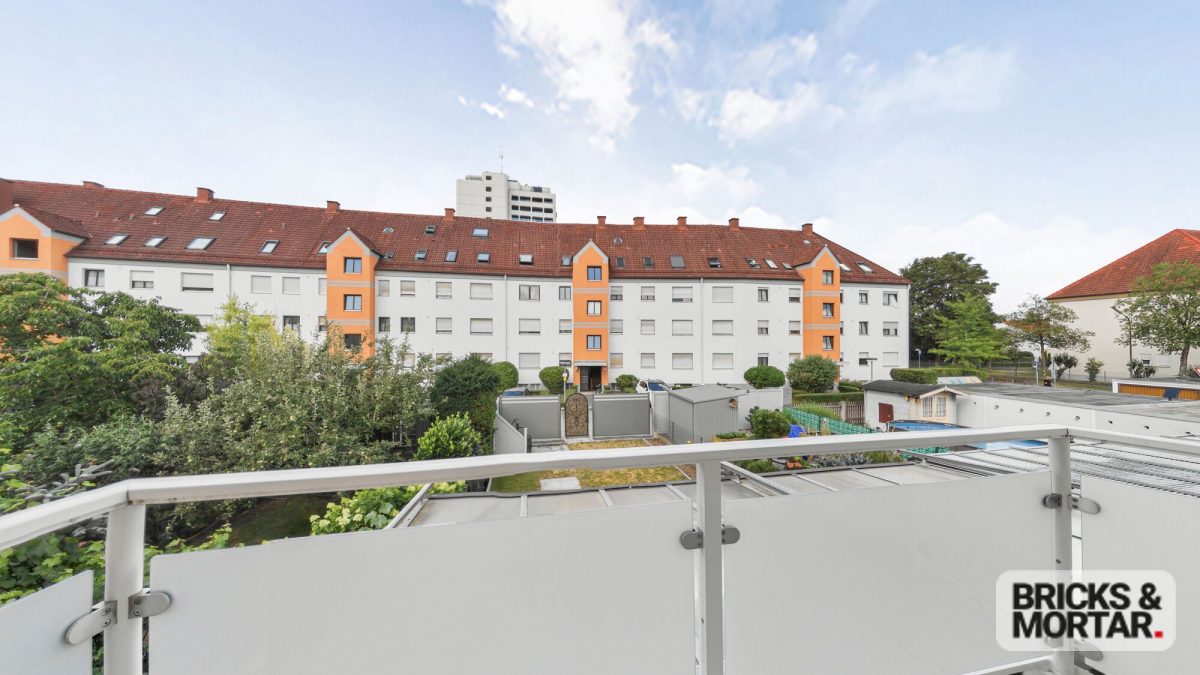 Immobilienangebot - Augsburg - Alle - Viel Platz für die Familie: Gepflegtes RMH mit Wintergarten in Augsburg-Haunstetten