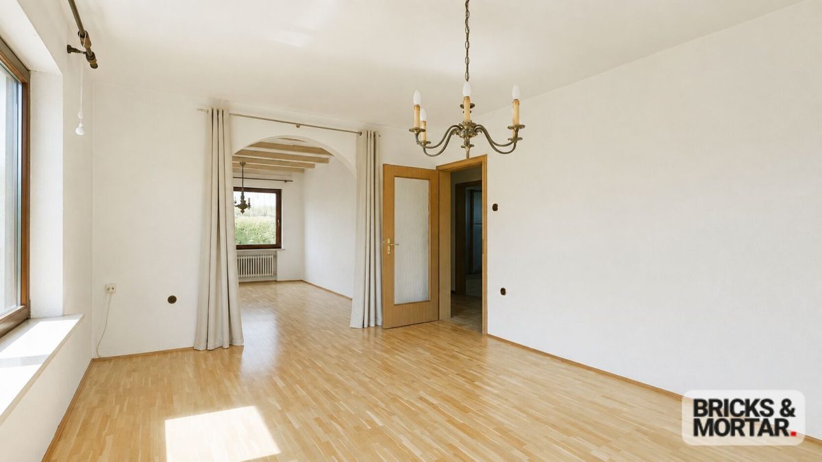 Immobilienangebot - Neusäß-Steppach - Alle - Ein- / Zweifamilienhaus mit Potenzial in gefragter Lage von Steppach