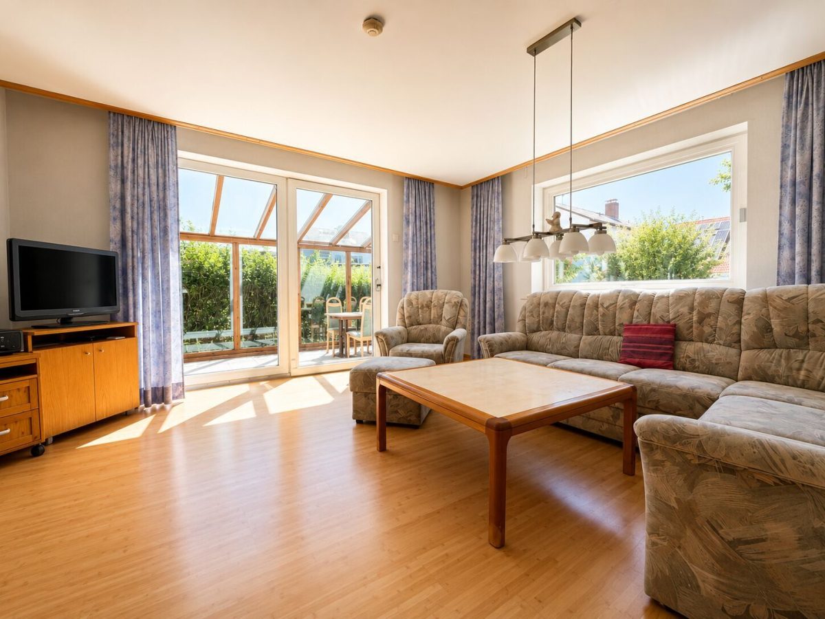 Immobilienangebot - Kaufungen / Niederkaufungen - Alle - Sanierungsbedürftiges Einfamilienhaus mit viel Potenzial