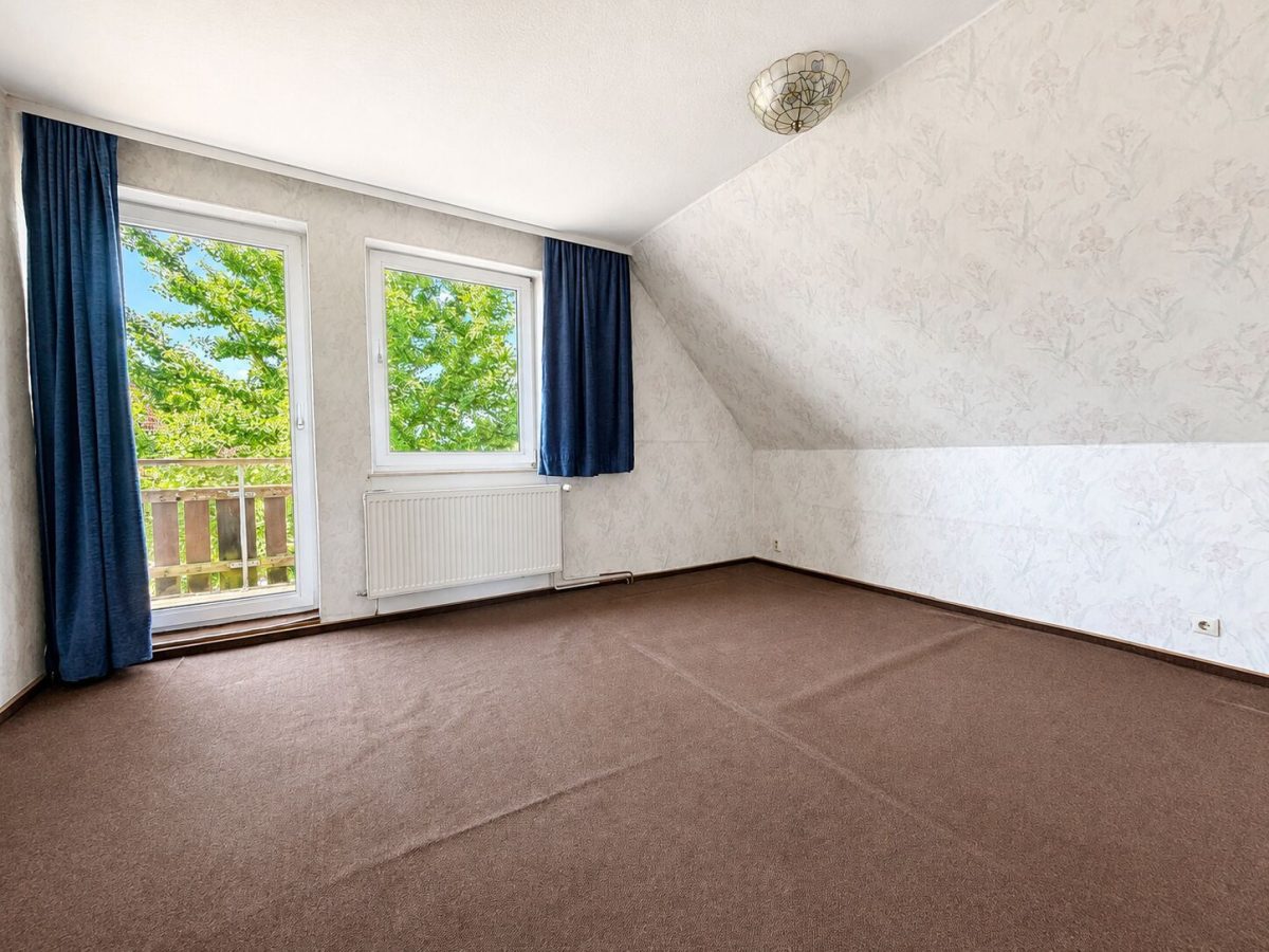Immobilienangebot - Kaufungen / Niederkaufungen - Alle - Sanierungsbedürftiges Einfamilienhaus mit viel Potenzial
