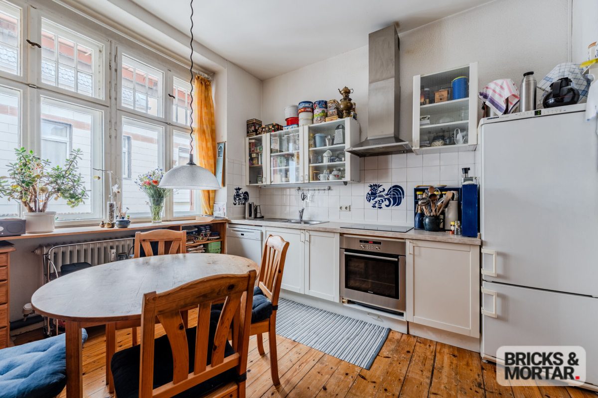 Immobilienangebot - Berlin - Alle - Bezugsfreie 4-Zimmer-Dachgeschosswohnung
mit Südbalkon,Tageslicht-Bad im begehrten Lichterfelde