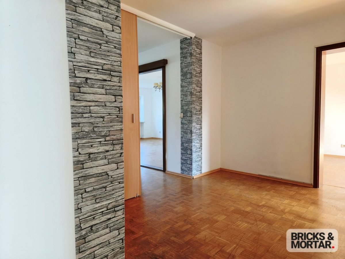 Immobilienangebot - Günzburg - Alle - Bezugsfreie 3-Zimmer-Wohnung mit Balkon, Garage & idealem Grundriss in Günzburg