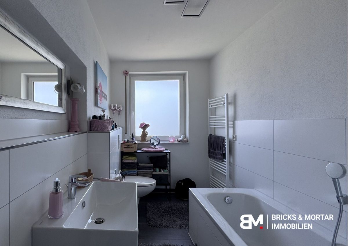 Immobilienangebot - Penzberg - Alle - BRIMO: 3-Zimmer-Wohnung in Penzberg, mit Balkon, Werkstatt und Garten – viel Platz für Leben und Kreativität!