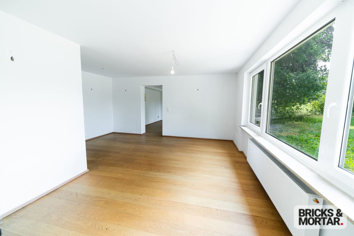Immobilienangebot - Berg - Alle - Ein Zuhause mit Charakter, exklusive Villa auf traumhaftem Grundstück mit Einliegerwohnung