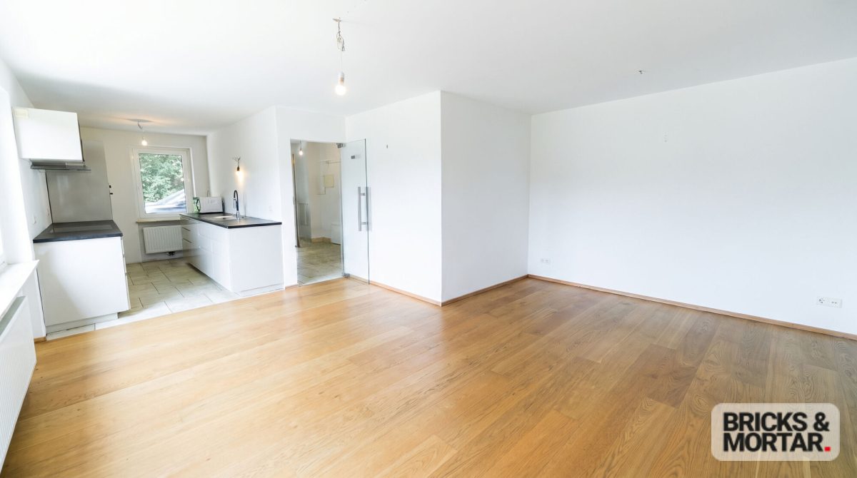 Immobilienangebot - Berg - Alle - Ein Zuhause mit Charakter, exklusive Villa auf traumhaftem Grundstück mit Einliegerwohnung