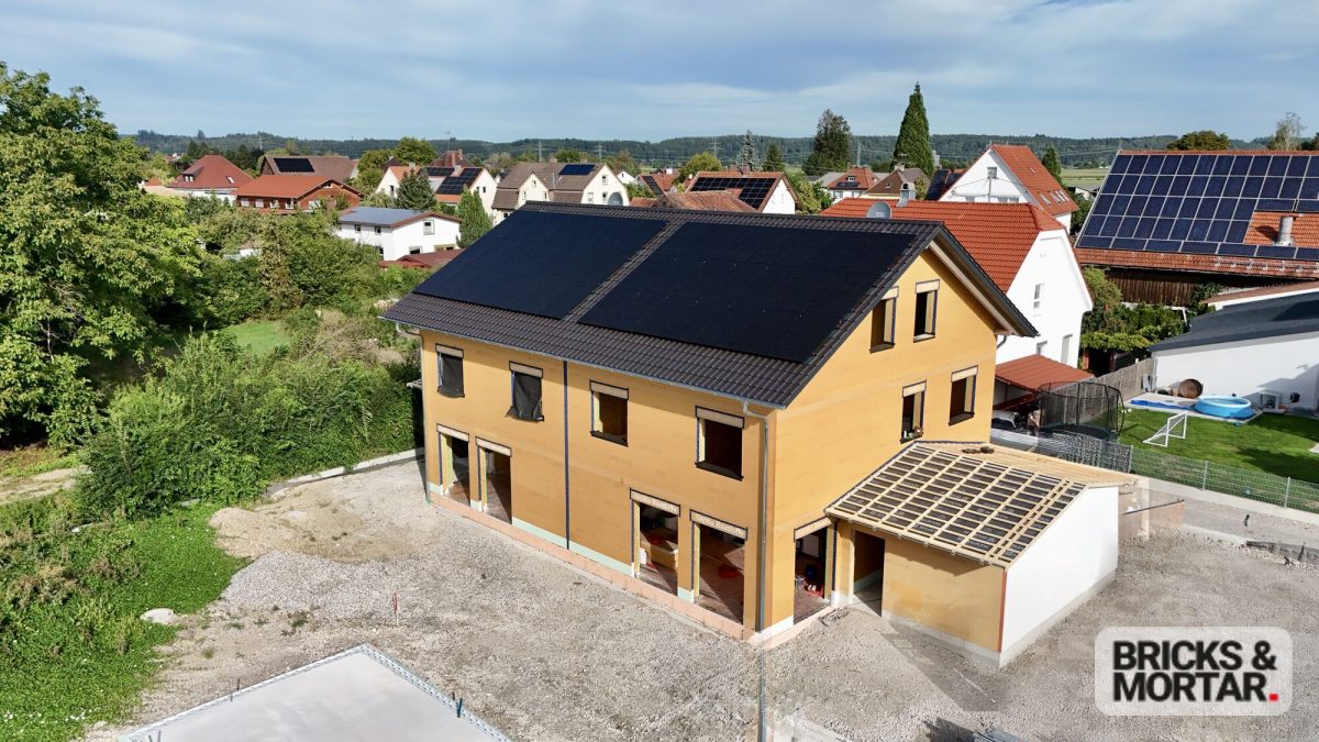Immobilienangebot - Ettringen - Alle - Wohnen mit Zukunft: Neubau KfW-55-Doppelhaushälfte mit PV in ruhiger Familienlage in Ettringen