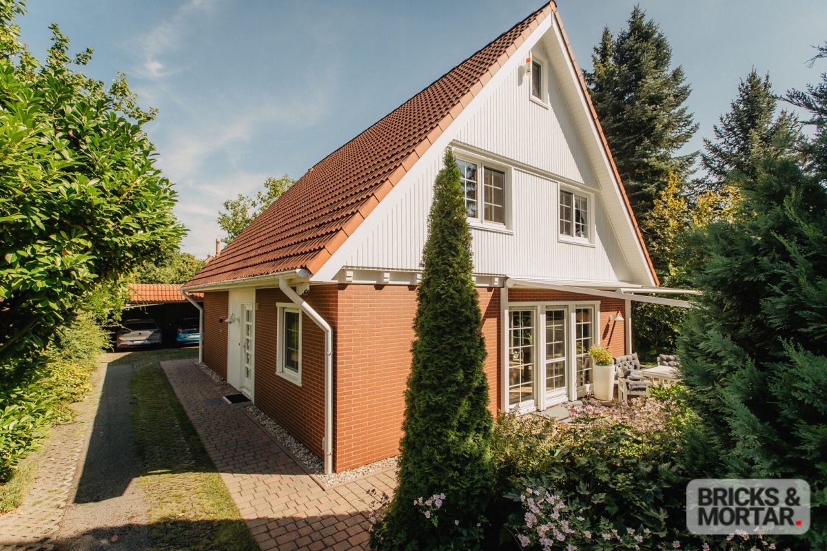 Immobilienangebot - Leipzig / Mölkau - Alle - Nordische Eleganz und Gartenidylle: Ein Zuhause mit unverwechselbarem Charakter