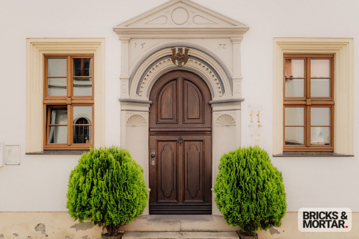 Immobilienangebot - Delitzsch - Alle - Historisches Mehrfamilienhaus mit 5 Wohneinheiten - vielseitig nutzbar für Vermietung oder Airbnb