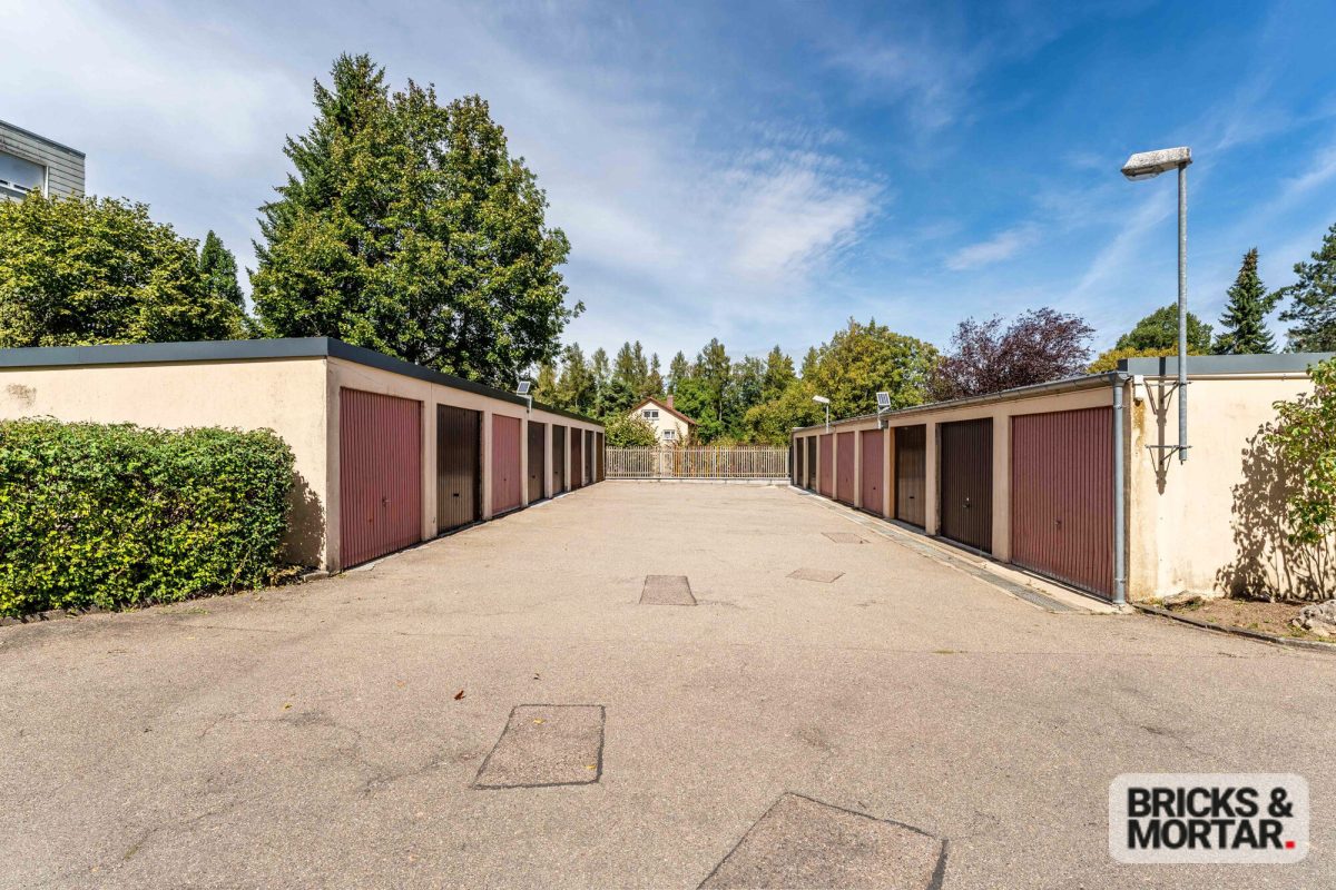 Immobilienangebot - Villingen-Schwenningen - Alle - Bezugsfrei über den Dächern von Schwenningen: Renovierte 4-Zimmer-Wohnung mit herrlicher Fernsicht