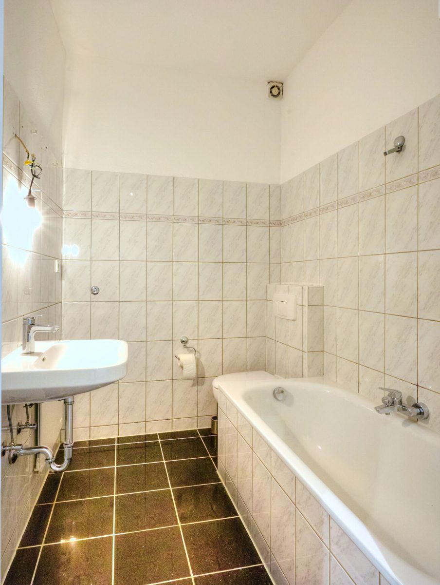 Immobilienangebot - Ulm - Alle - Top-Investition für Vermieter: 150 m² Wohnfläche, 6 Zimmer, perfekt für Studenten-WG