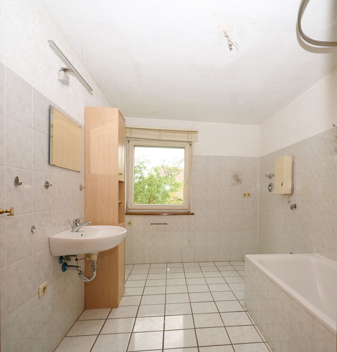 Immobilienangebot - Wiesenbach - Alle - Investoren-Paket: 4 separate Eigentumswohnungen (172 m²) – Maximale Freiheit für Sanierer & Monteursvermietung!