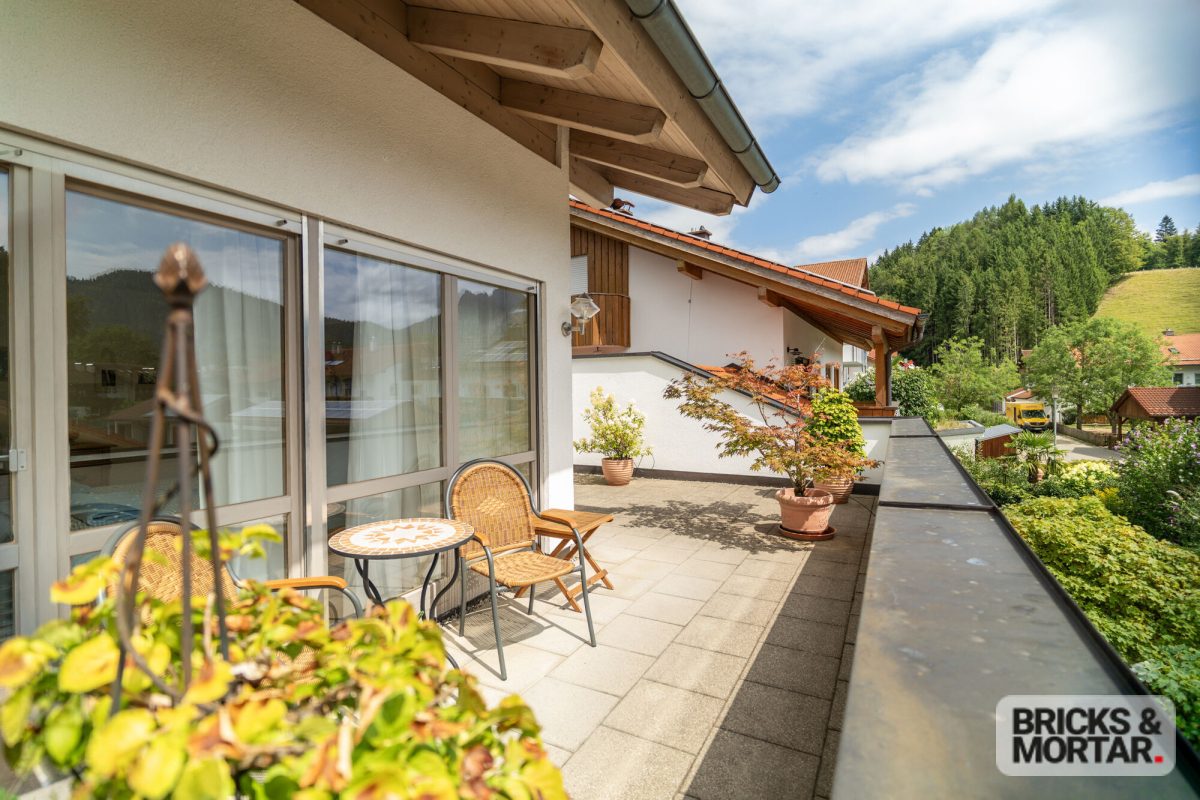 Immobilienangebot - Füssen - Alle - Ruhig wohnen, zentral leben – großzügige Doppelhaushälfte in Füssen