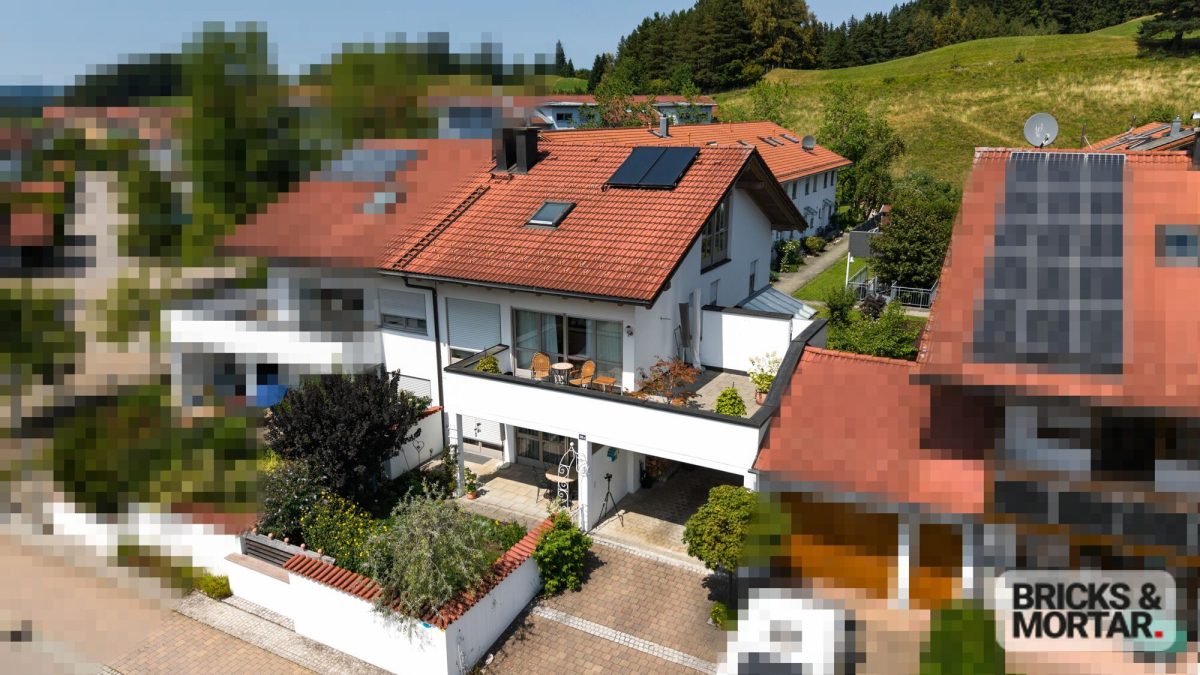 Immobilienangebot - Füssen - Alle - Ruhig wohnen, zentral leben – großzügige Doppelhaushälfte in Füssen