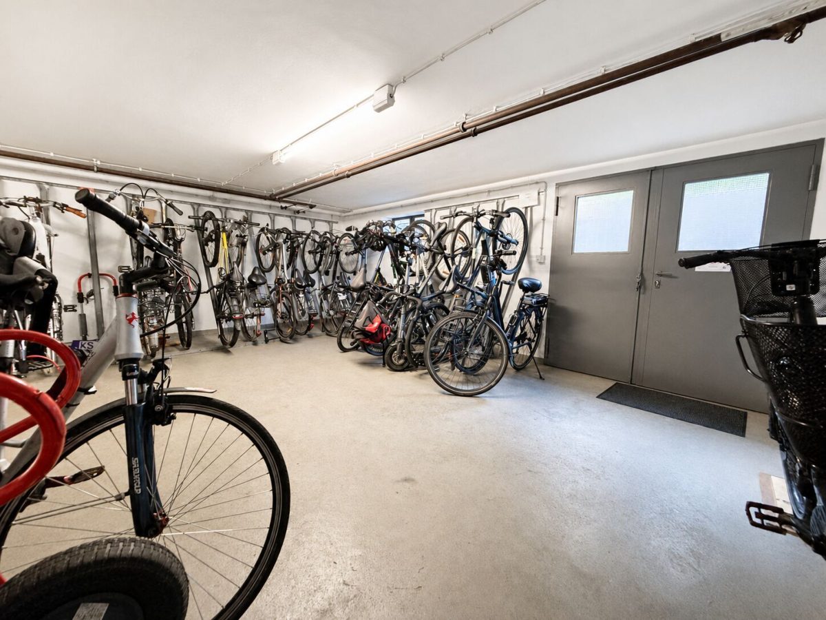Immobilienangebot - Baunatal - Alle - Kapitalanlage: 2 Zimmer Wohnung + Garage mit Ausblick über Baunatal