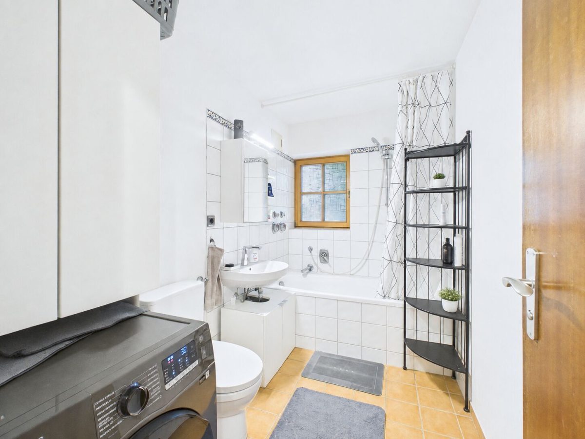 Immobilienangebot - Anger / Aufham - Alle - Clever investieren – vermietete 2-Zimmer-Wohnung mit Entwicklungspotenzial