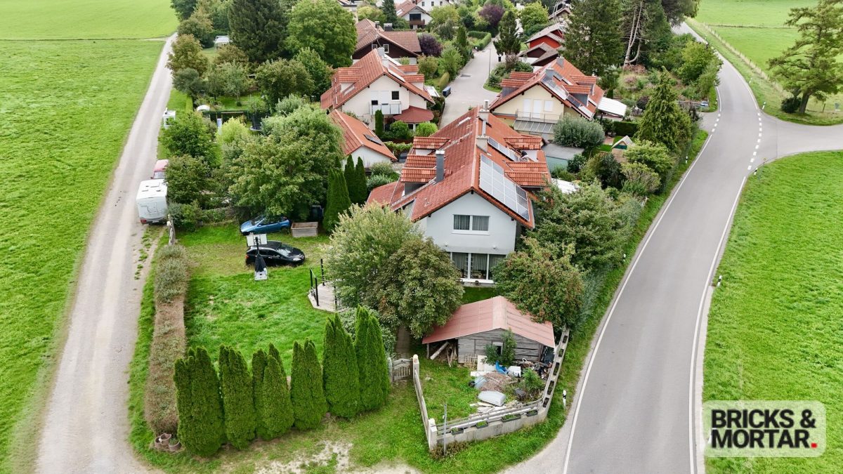 Immobilienangebot - Hofstetten - Alle - Geräumige Doppelhaushälfte mit großzügigem Garten in ruhiger Lage in Hofstetten/Hagenheim
