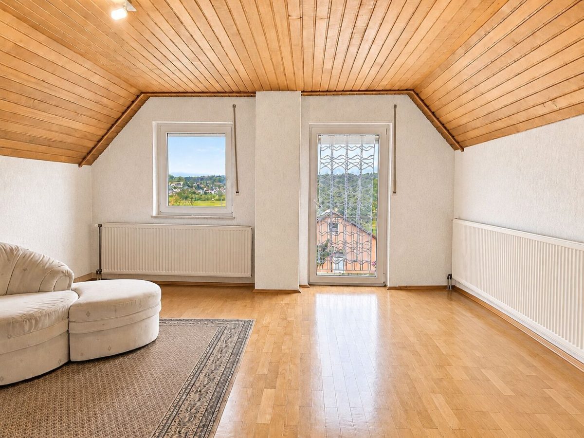 Immobilienangebot - Diedorf - Alle - Begehrtes EFH mit großem Garten in Diedorf | PV-Anlage | Doppelgarage | 3-Wohneinheiten-Potenzial