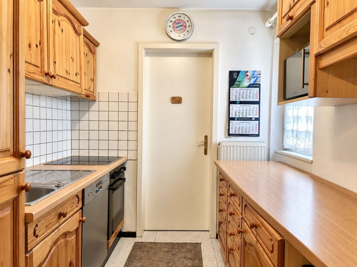 Immobilienangebot - Diedorf - Alle - Begehrtes EFH mit großem Garten in Diedorf | PV-Anlage | Doppelgarage | 3-Wohneinheiten-Potenzial