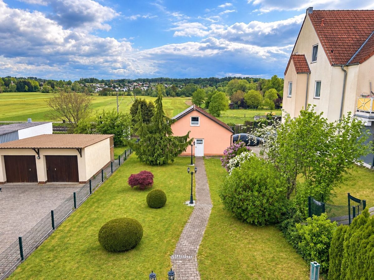 Immobilienangebot - Diedorf - Alle - Begehrtes EFH mit großem Garten in Diedorf | PV-Anlage | Doppelgarage | 3-Wohneinheiten-Potenzial