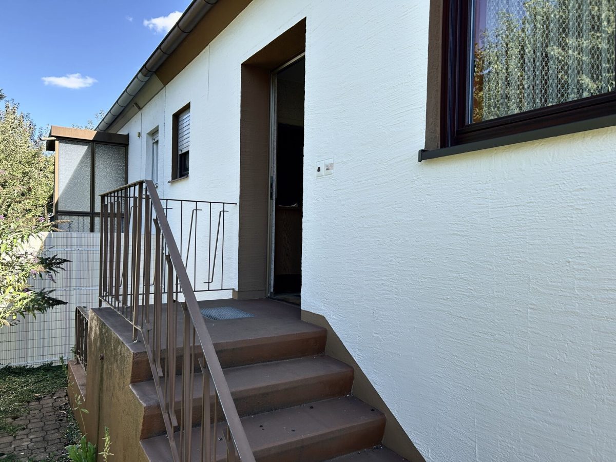 Immobilienangebot - Neusäß-Westheim - Alle - Doppelhaushälfte in Neusäß-Westheim | großer Garten, Balkon & Garage