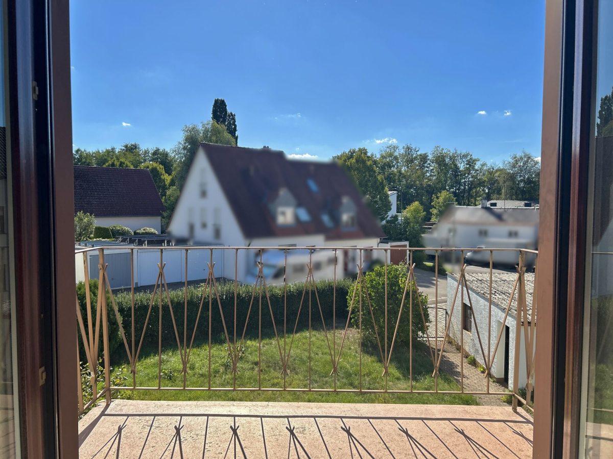 Immobilienangebot - Neusäß-Westheim - Alle - Doppelhaushälfte in Neusäß-Westheim | großer Garten, Balkon & Garage