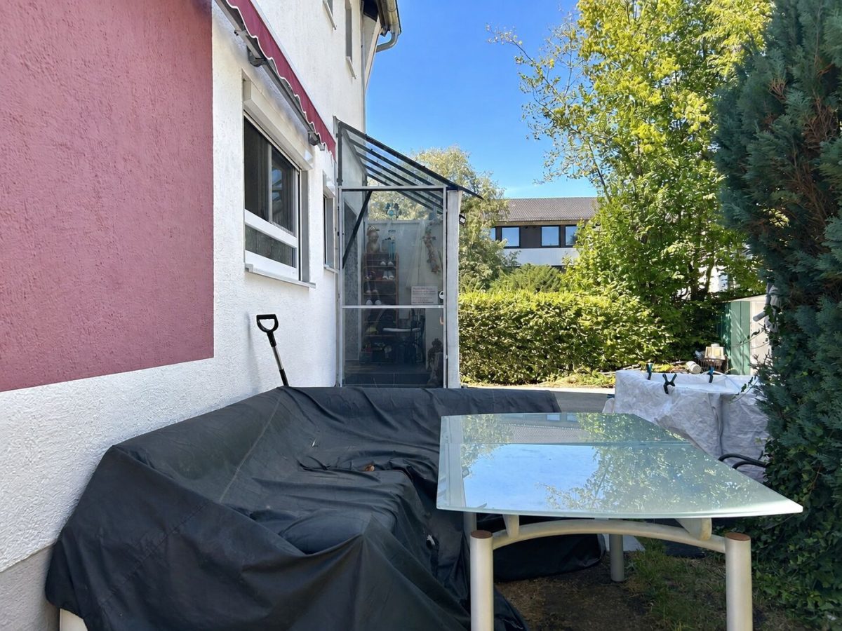 Immobilienangebot - Untermeitingen - Alle - Einfamilienhaus mit 120 m², 6 Zimmern, großem Garten, Doppelgarage und PV-Anlage in Untermeitingen