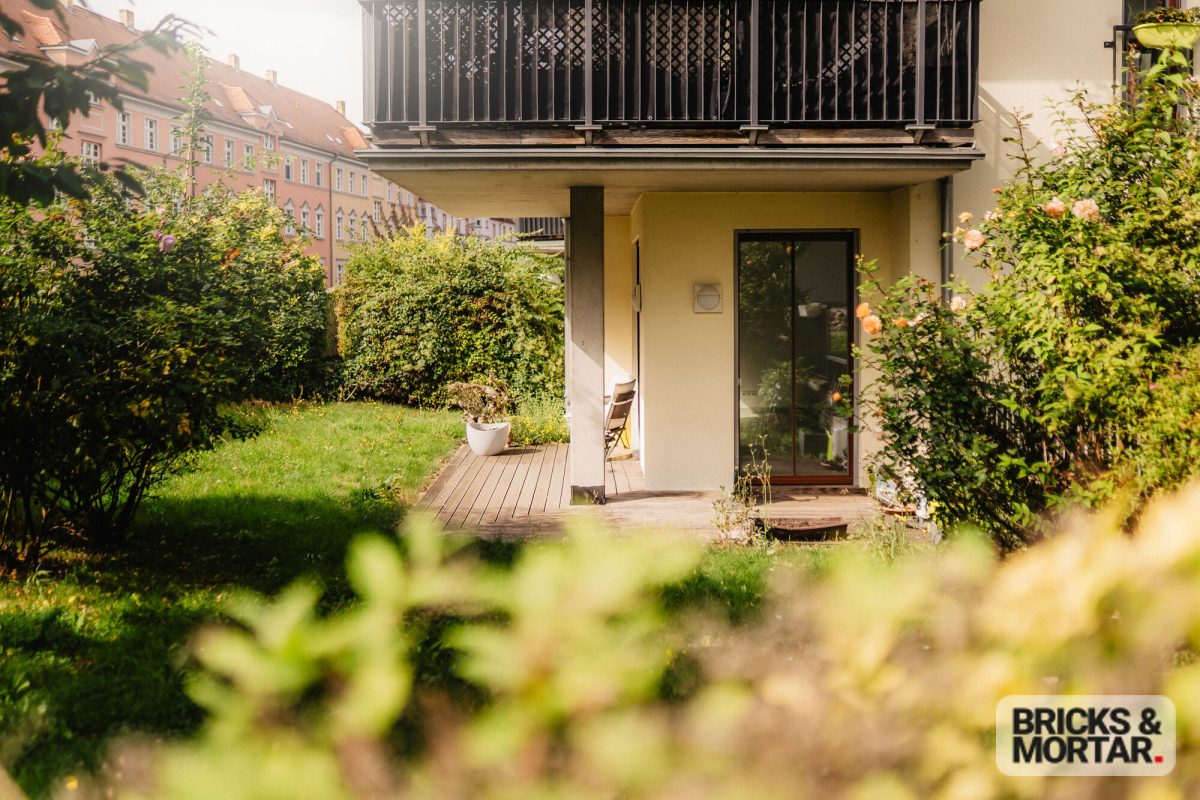 Immobilienangebot - Leipzig - Alle - Wohnen, wo das Herz aufblüht – Großzügige Erdgeschosswohnung mit zwei Terrassen im Grünen