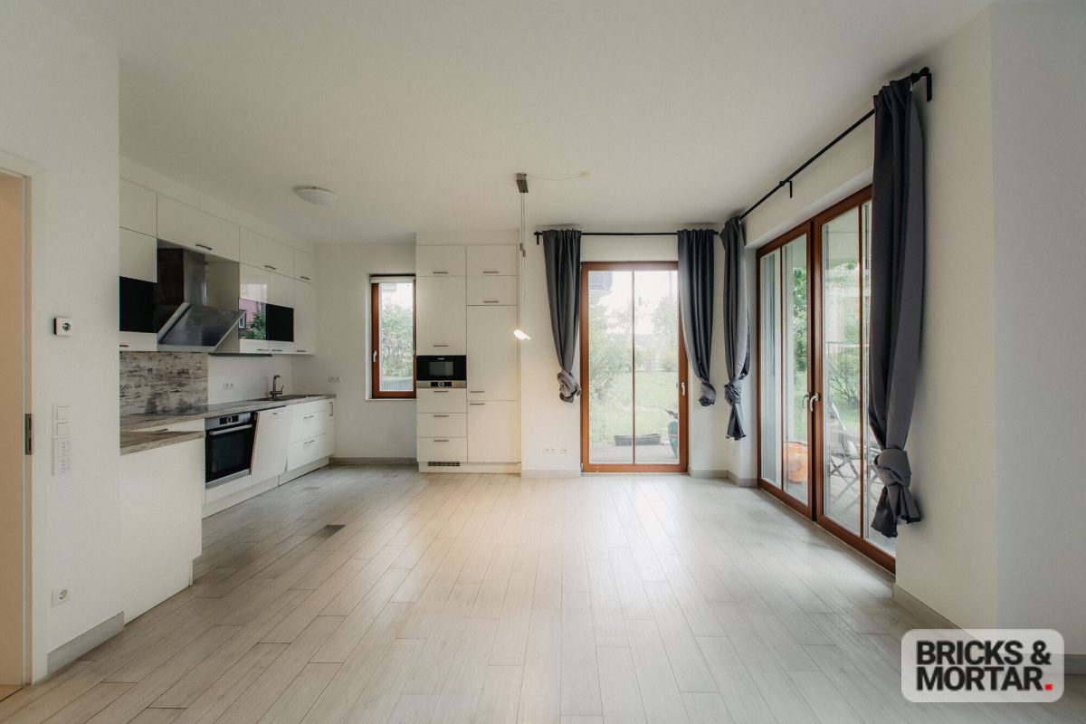 Immobilienangebot - Leipzig - Alle - Wohnen, wo das Herz aufblüht – Großzügige Erdgeschosswohnung mit zwei Terrassen im Grünen