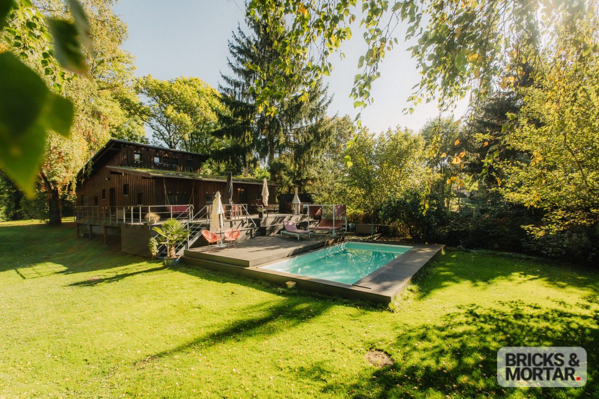 Immobilienangebot - Taucha - Alle - Privates Luxusrefugium vor den Toren Leipzigs – Salzwasserpool, Whirlpool & traumhafter Naturblick