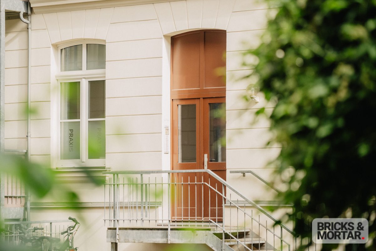Immobilienangebot - Leipzig / Leipzig Zentrum-Ost - Alle - Ein Zuhause zum Verlieben – Charmante Altbauwohnung mit Westloggia in zentrumsnaher Lage